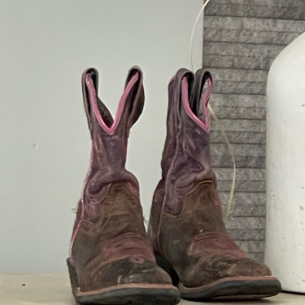 Girls Brown and Pink Western Boots size 11